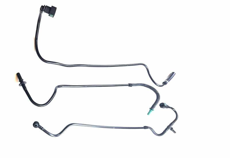 Kraftstoffrohr (vorwärts gebogen)